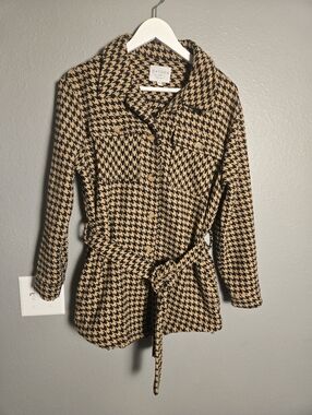 Hayden Los Angeles Tan & Black Houndstooth Coat With Belt Size Small